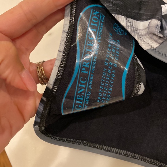 Brand New with Tags Unify the Ties high waisted bikini bottoms - Picture 5 of 5